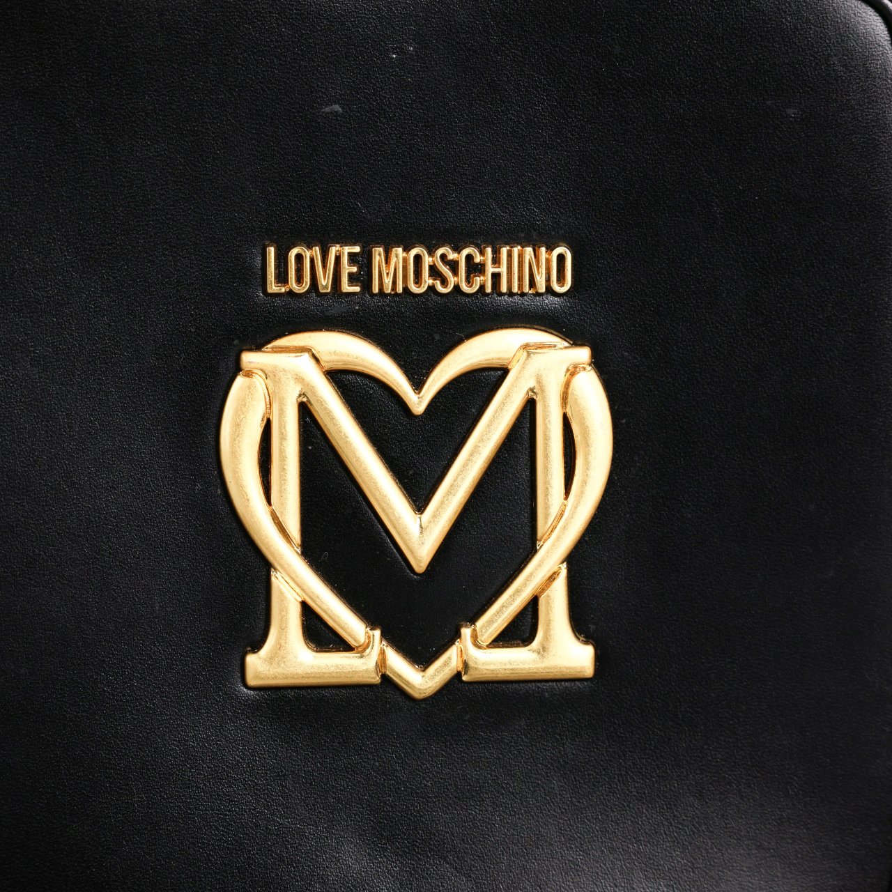 LOVE MOSCHINO