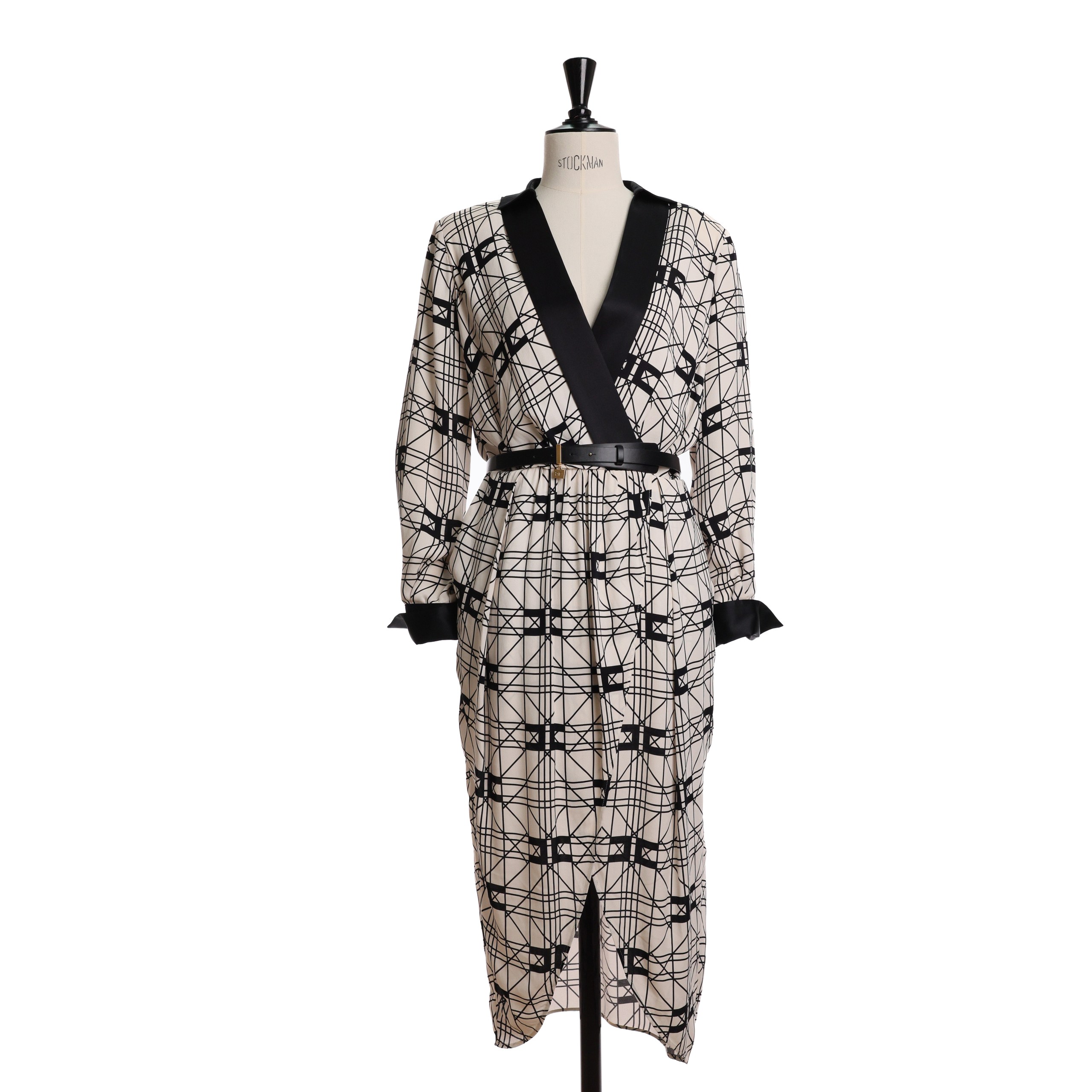 Платье ELISABETTA FRANCHI 46 Белый/черный WHITE/BLACK вискоза атласные черные вставки по вороту и рукавах,открытое декольте,кожанный пояс по талии