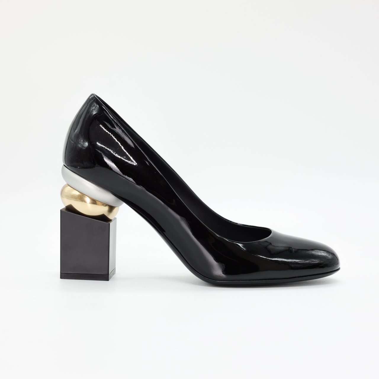 Туфли SALVATORE FERRAGAMO 9 Черный кожа лак,золото/серебро фурнитура на каблуке квадрат,коробка