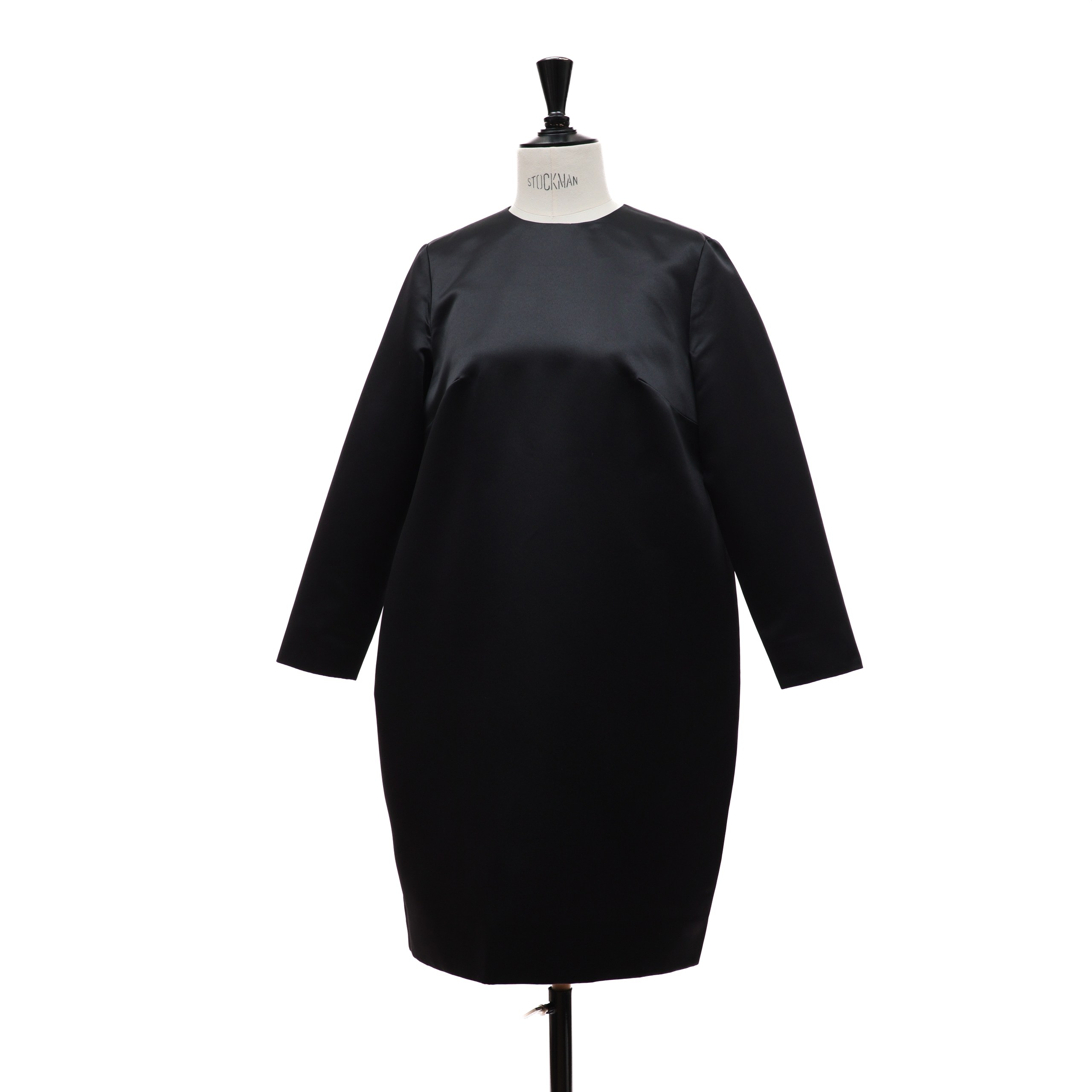 Платье NO NAME M Черный текстиль атласное,прямой крой,зиппер по спинке,без доп деталей,хим-ка