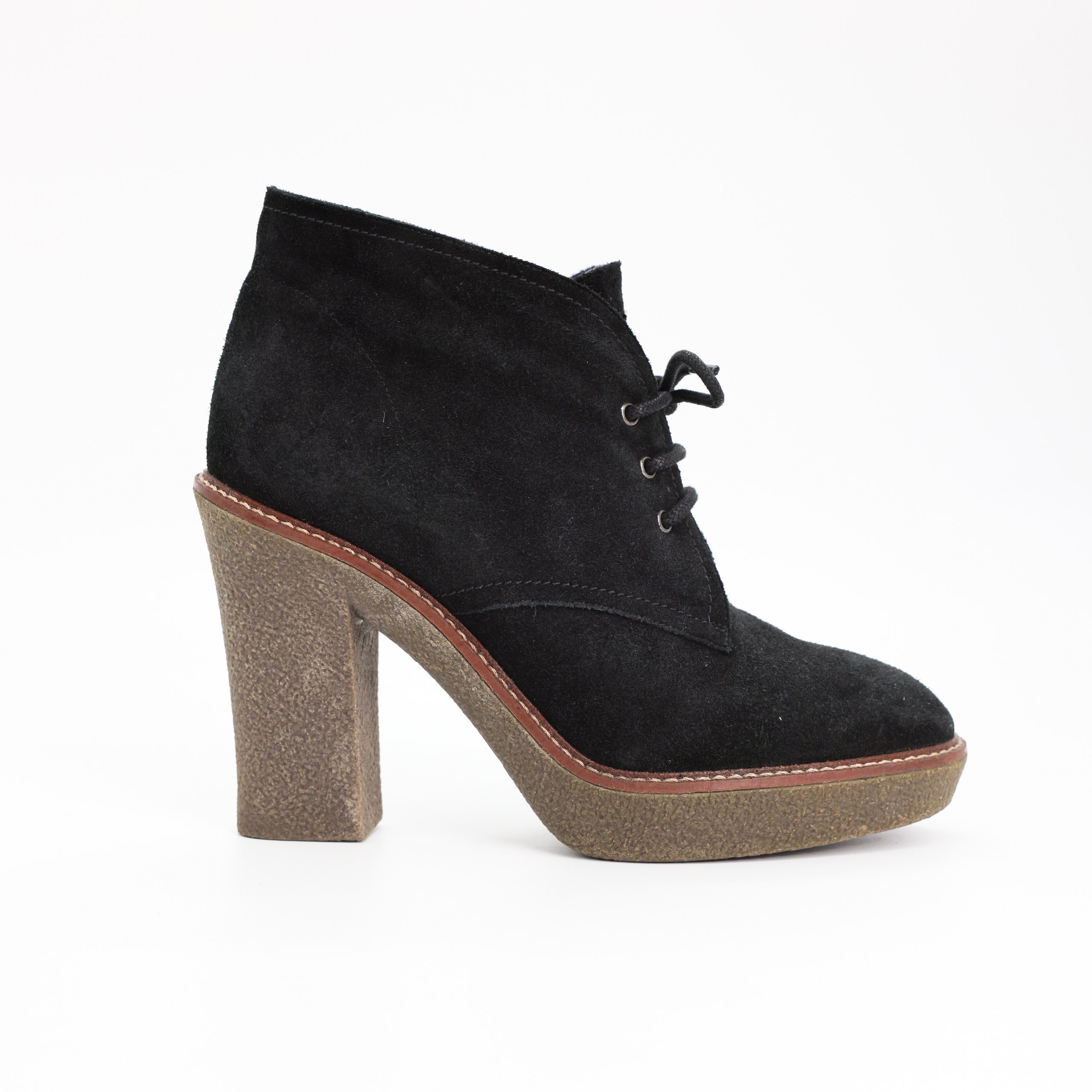 Полуботинки EMPORIO ARMANI 37 Черный замша серая подошва и каблук с коричневым кантом и белой отстрочкой. Пыльник