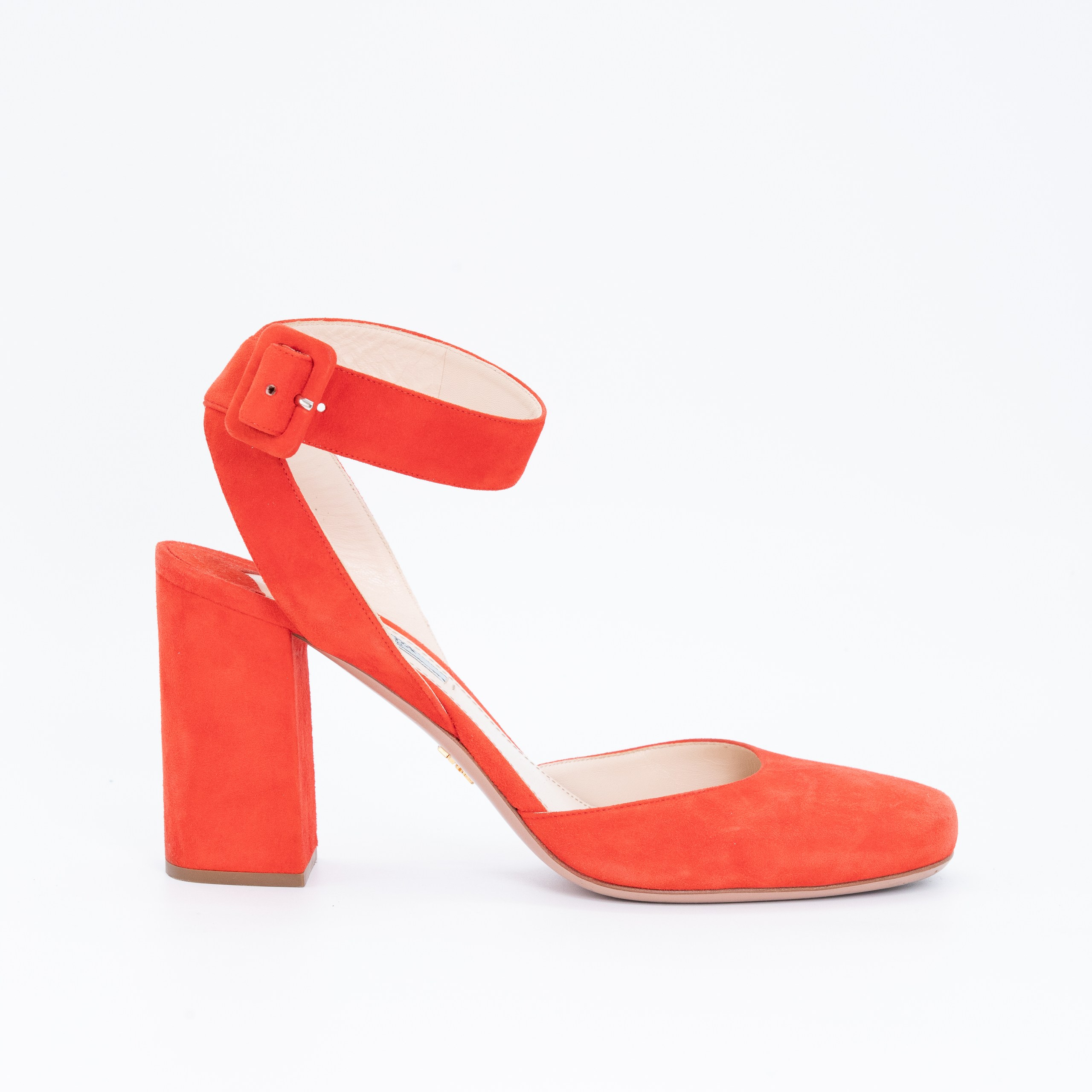 Босоножки Prada 40 красная замша, золотое лого на подошве. Коробка