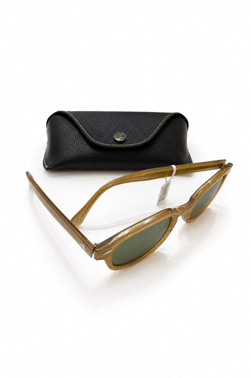 MOSCOT