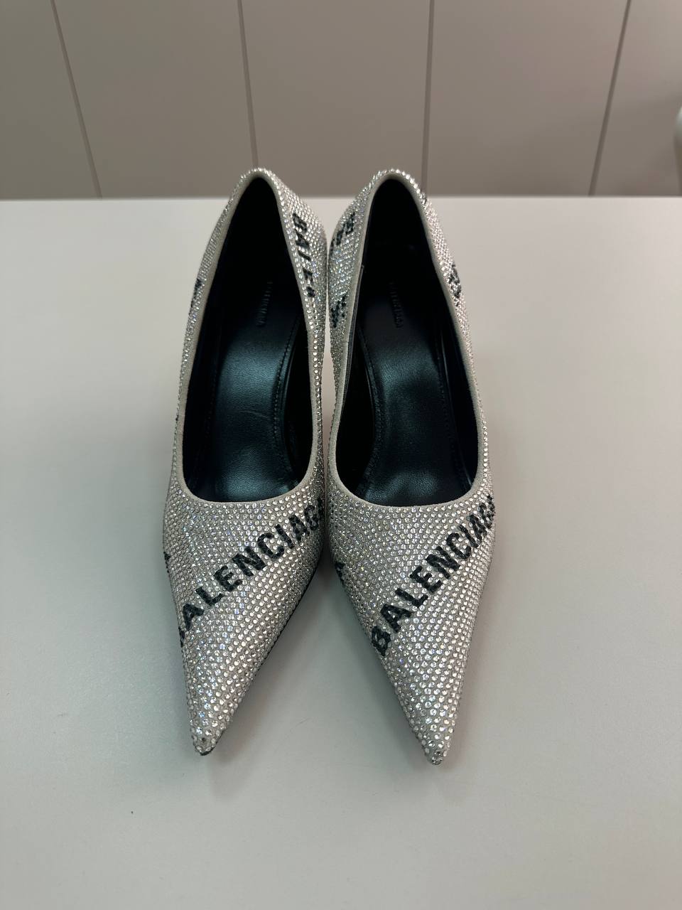 BALENCIAGA