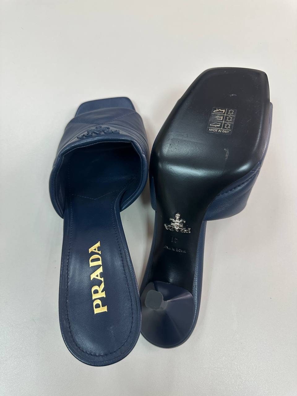 PRADA 