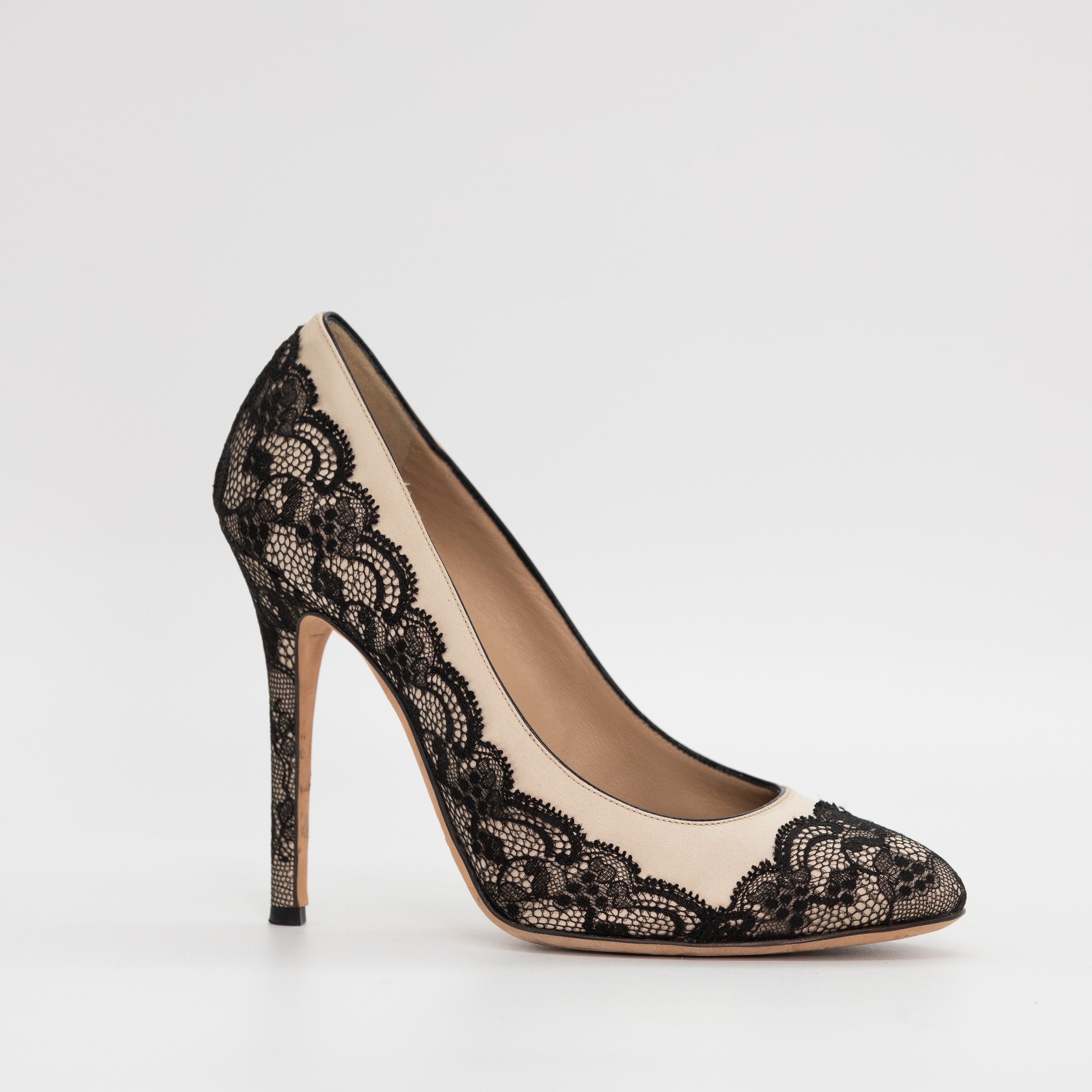 Туфли DOLCE & GABBANA 39 бежево-черный текстиль/гипюр