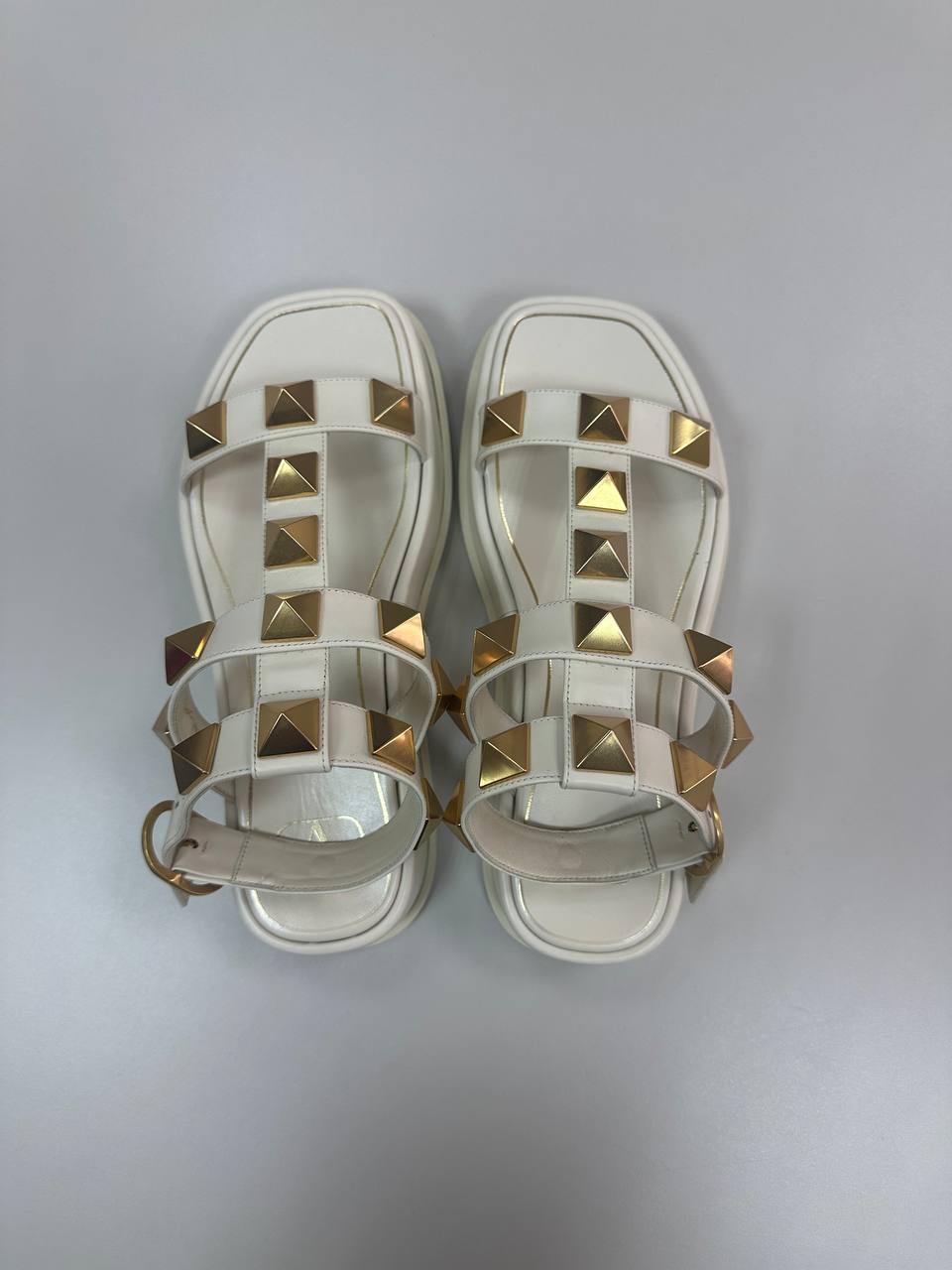 VALENTINO