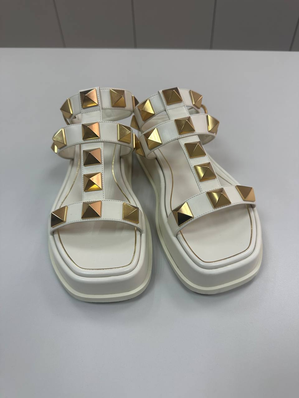 VALENTINO