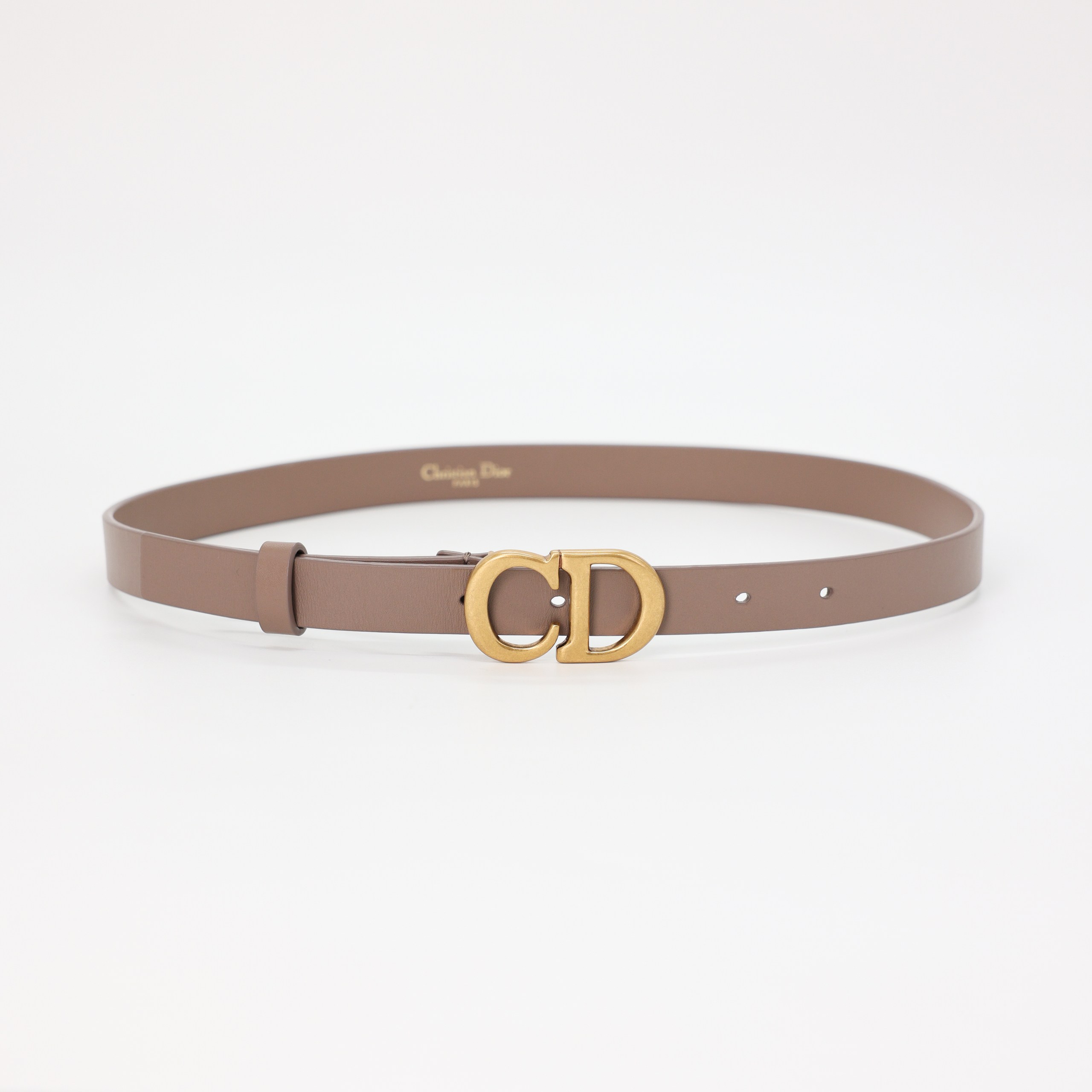 CHRISTIAN DIOR