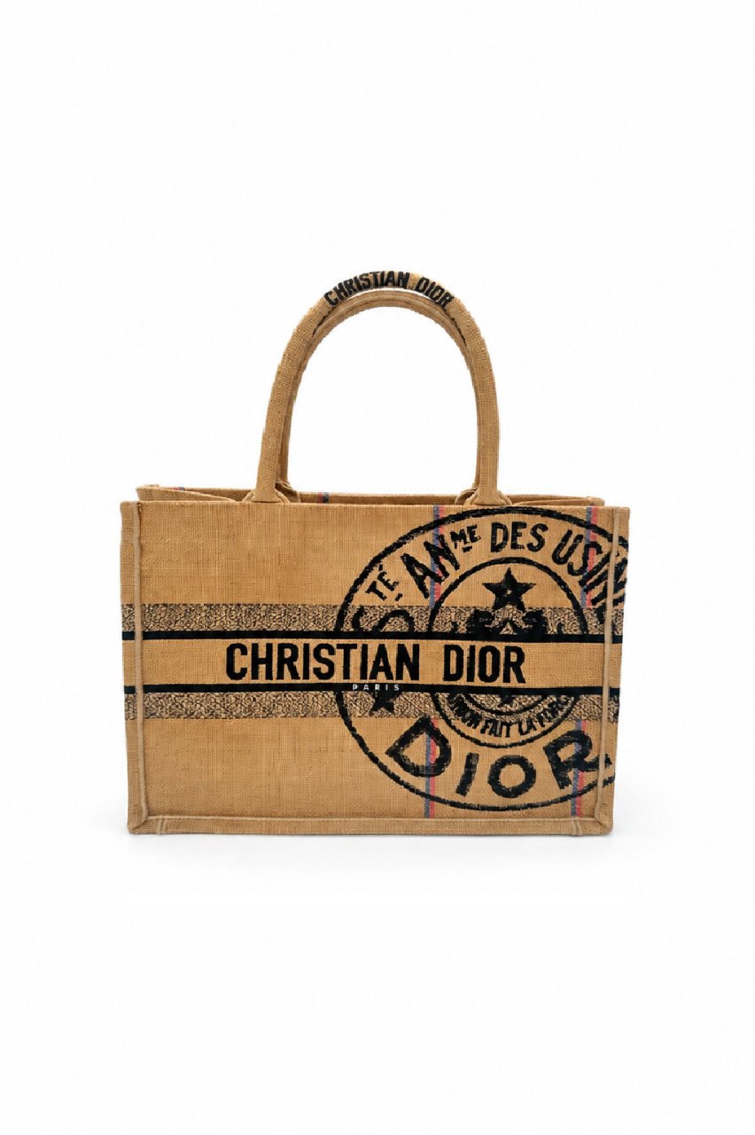 CHRISTIAN DIOR