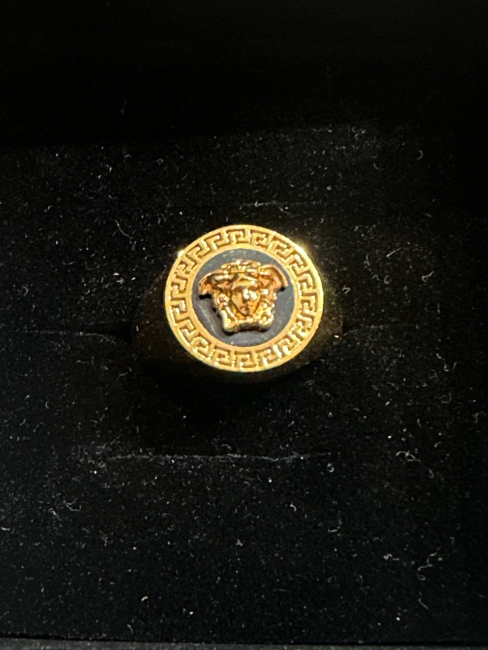 VERSACE