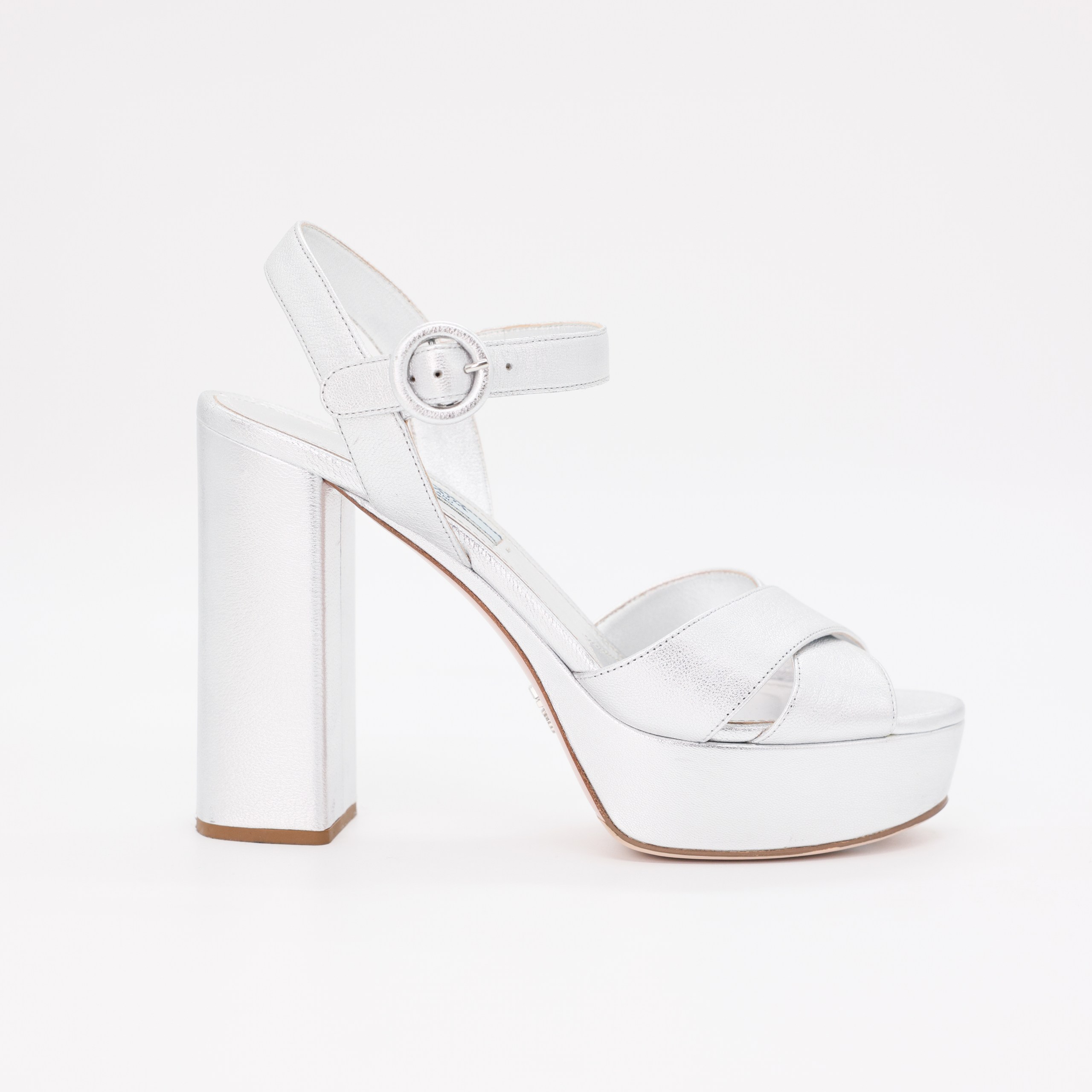 Босоножки PRADA 37,5 Серебристый кожа высокая подошва,ремешки,устойчивый каблук 11,5см,пыльник