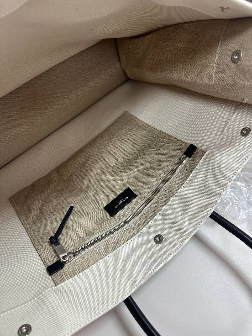 SAINT LAURENT