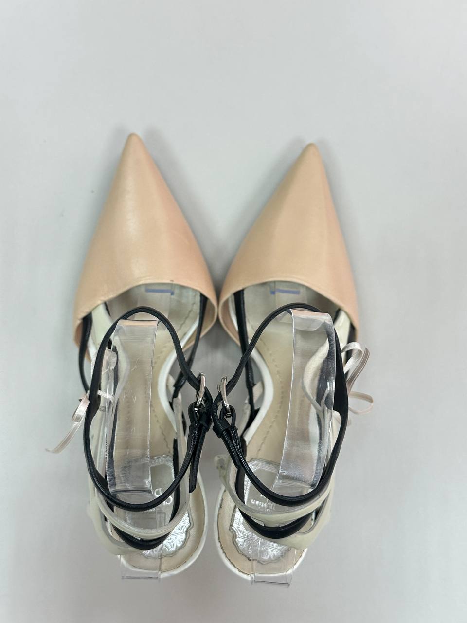 CHRISTIAN DIOR