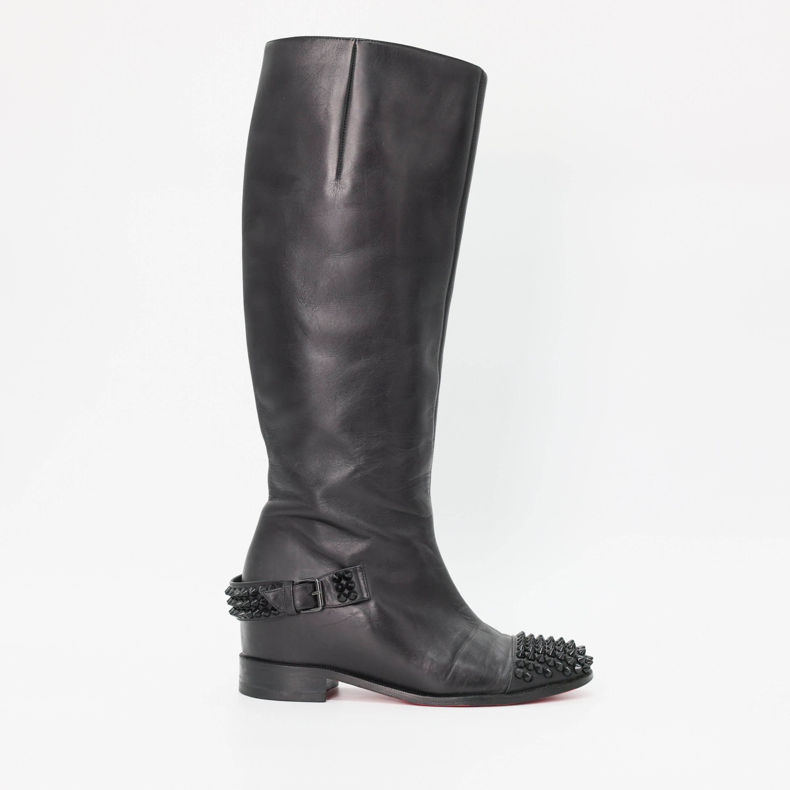 Сапоги Christian Louboutin 36 чёрные кожа шипы на носке, на хлястике сзади