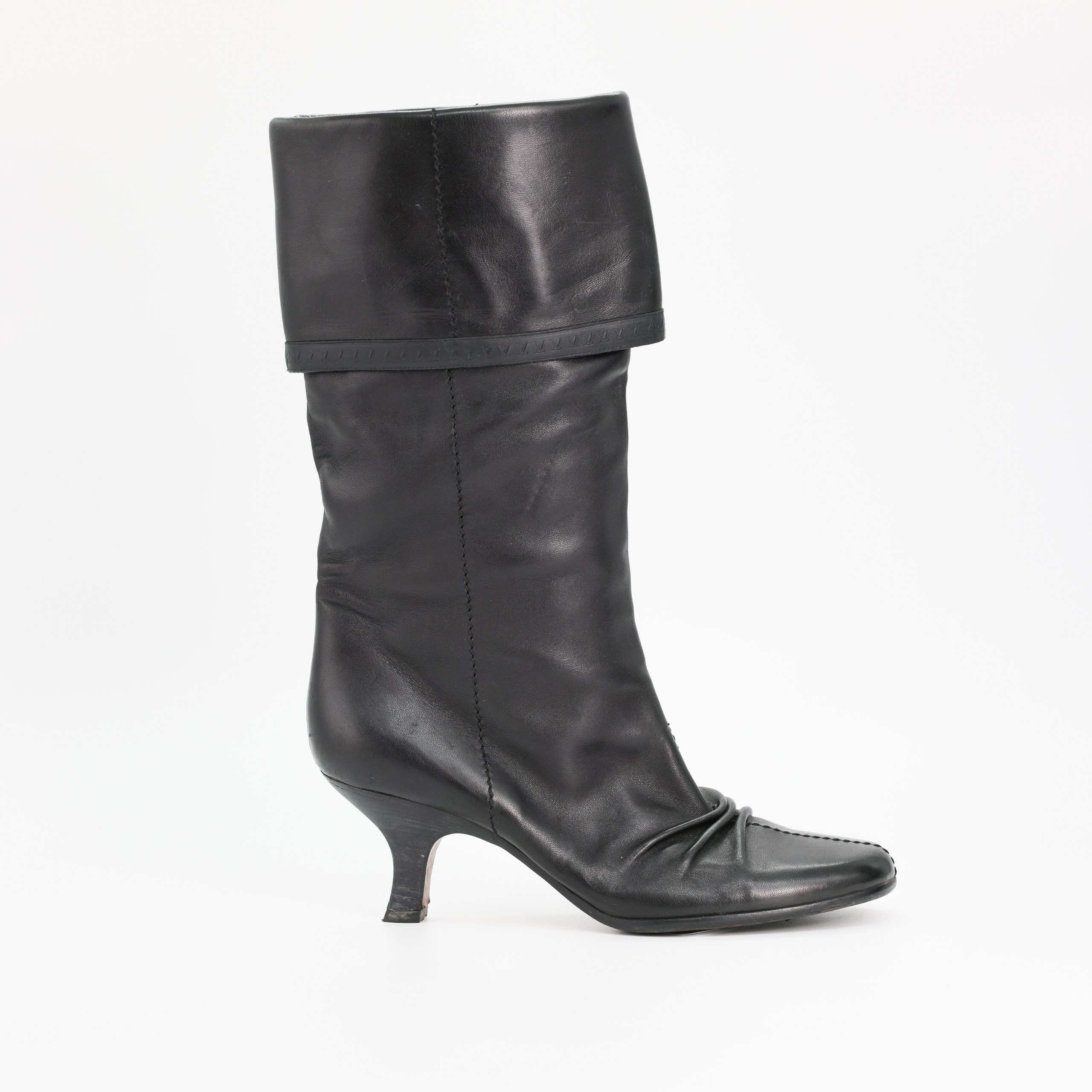 Ботинки LOUIS VUITTON 37,5 Черный кожа сборка по носику