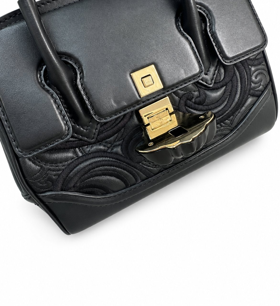 VERSACE