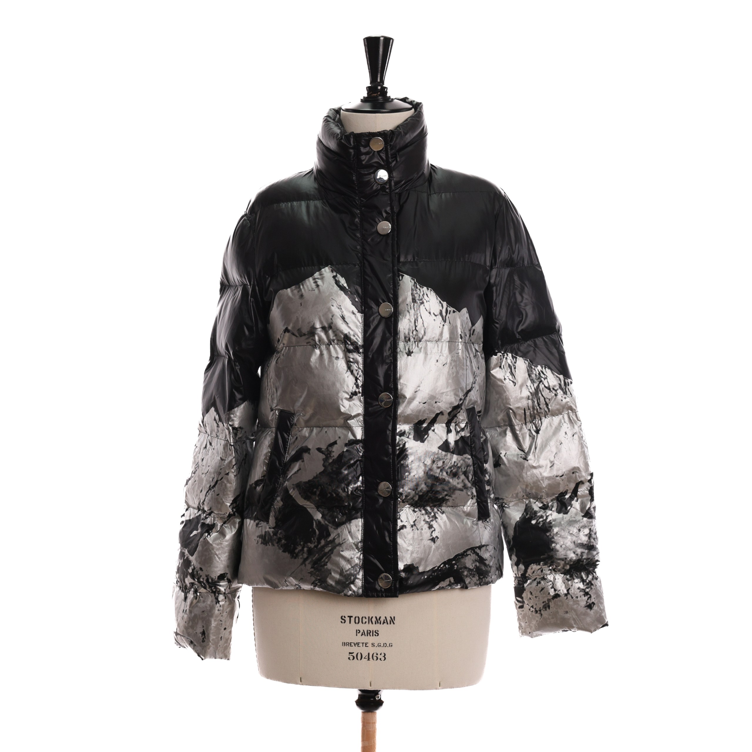 Куртка PINKO 42 Черный балонь серебристый принт,капюшон,зиппер,кнопки