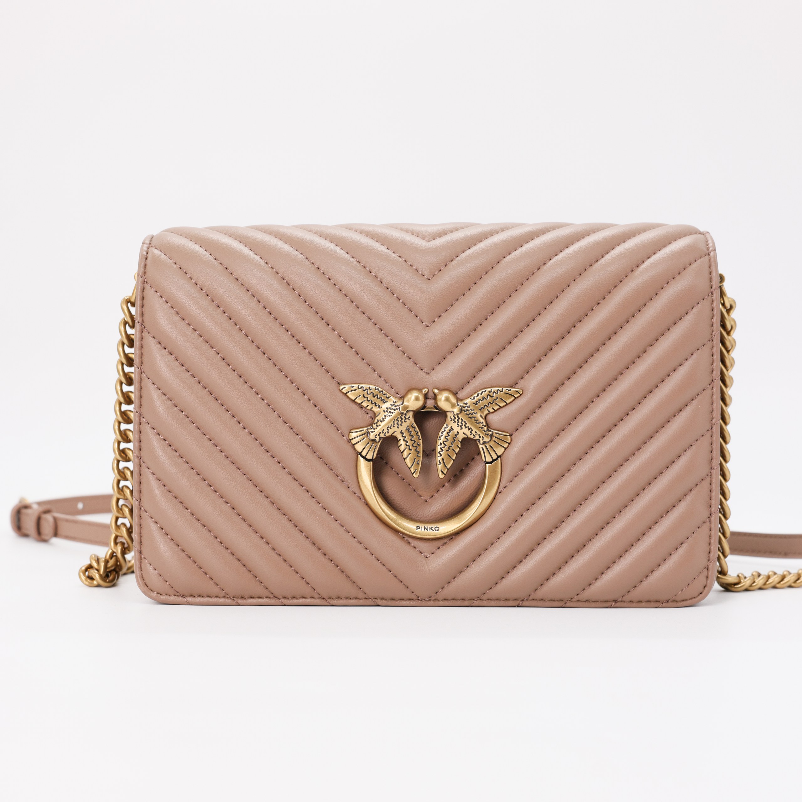 Сумка S PINKO SMALL Мокко кожа модель Classic Love Click,стеганая кожа,шеврон,клапан,золотая фурнитура,пыльник