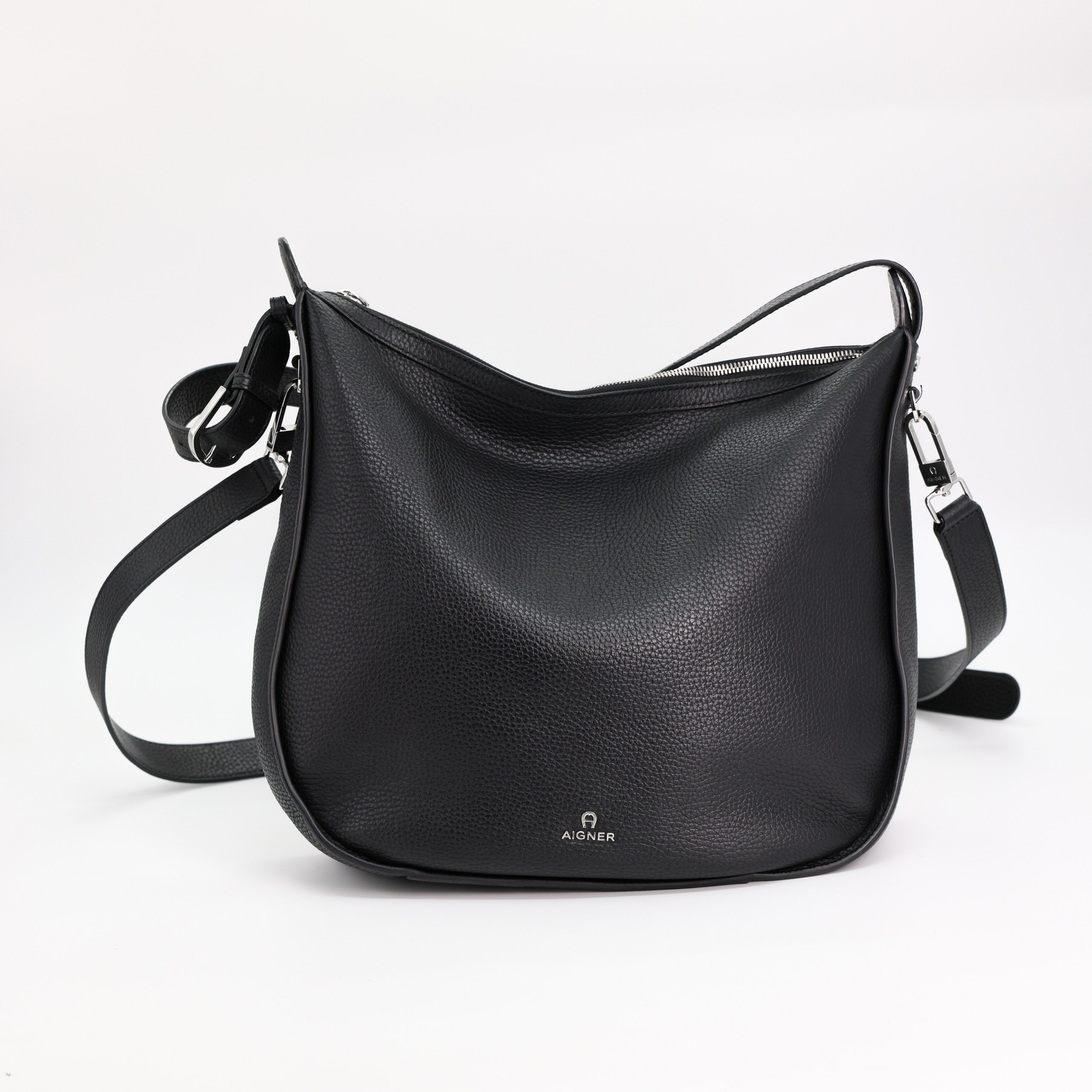 Сумка L AIGNER LARGE Черный кожа зерно,металическая фурнитура