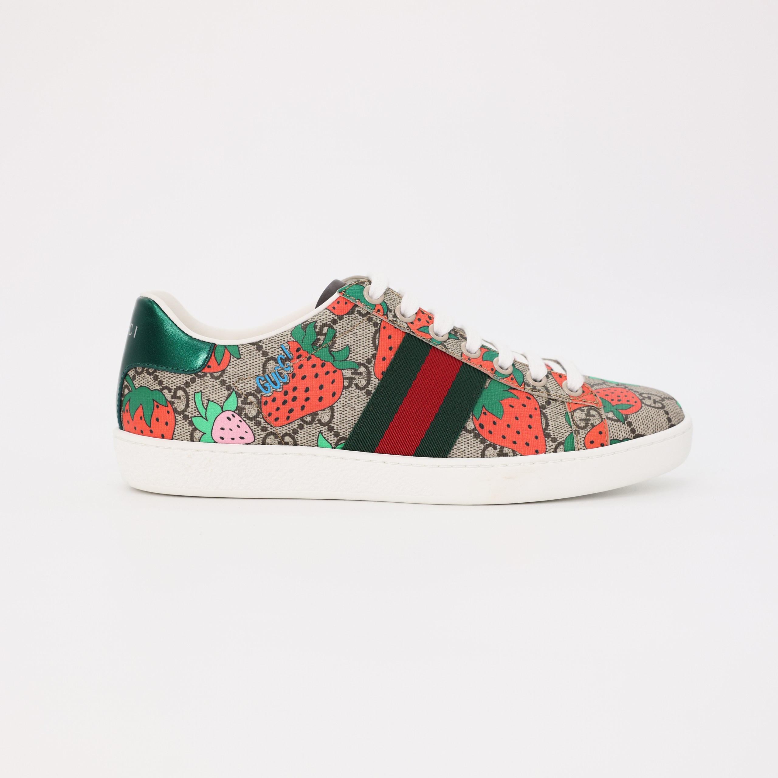 Кеды GUCCI 36 MULTICOLOR кожа коричневый монограм в клубничках, зеленая метализированая пятка с лого. Коробка