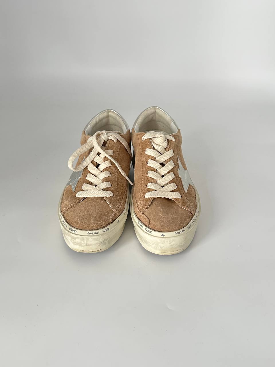 GOLDEN GOOSE