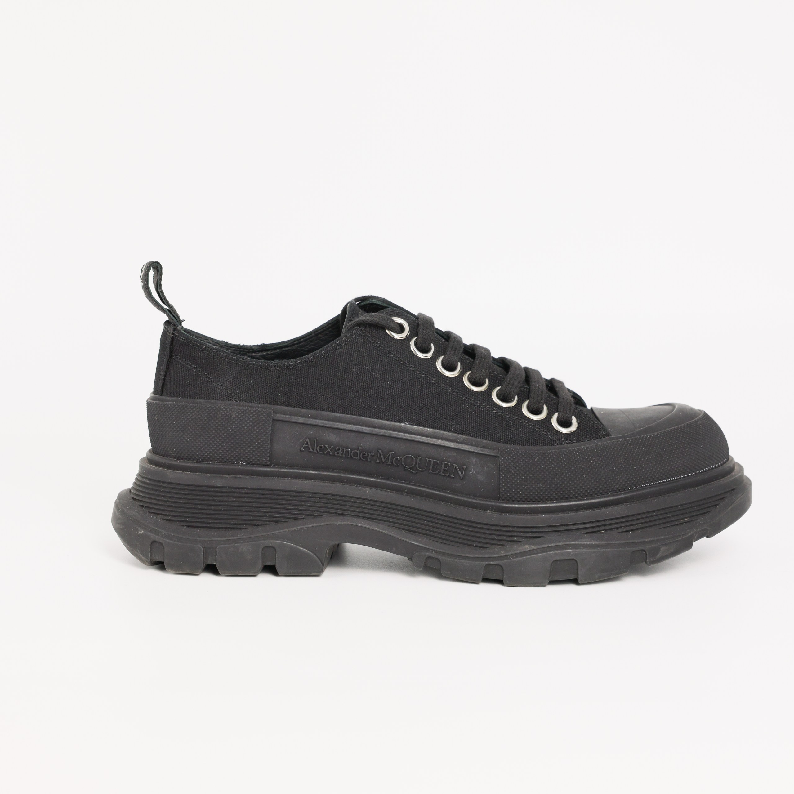 Кроссовки Alexander McQueen 37.5 черные, текстиль, каучук. Пыльники, коробка