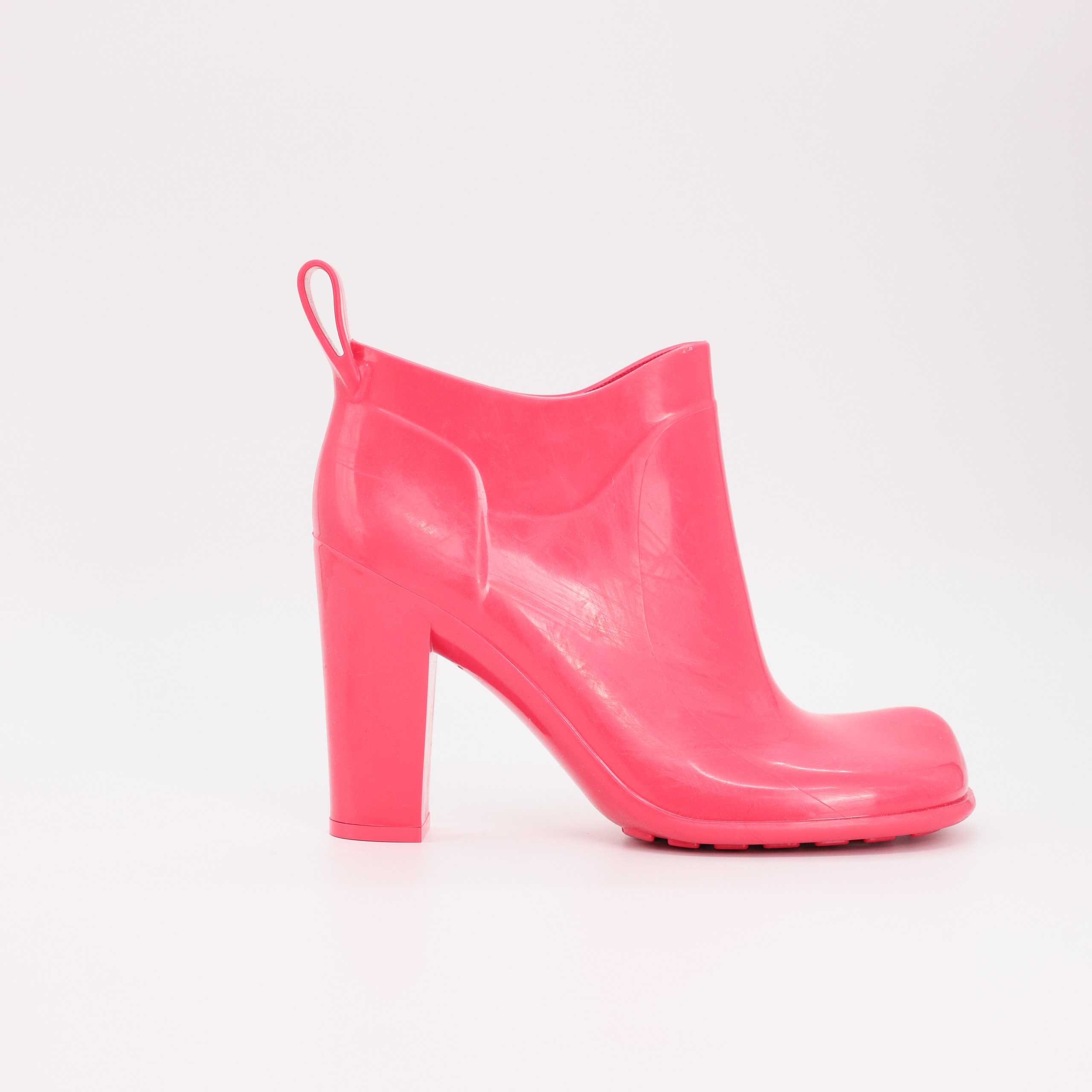 Ботильоны BOTTEGA VENETA 38 пинк каучук