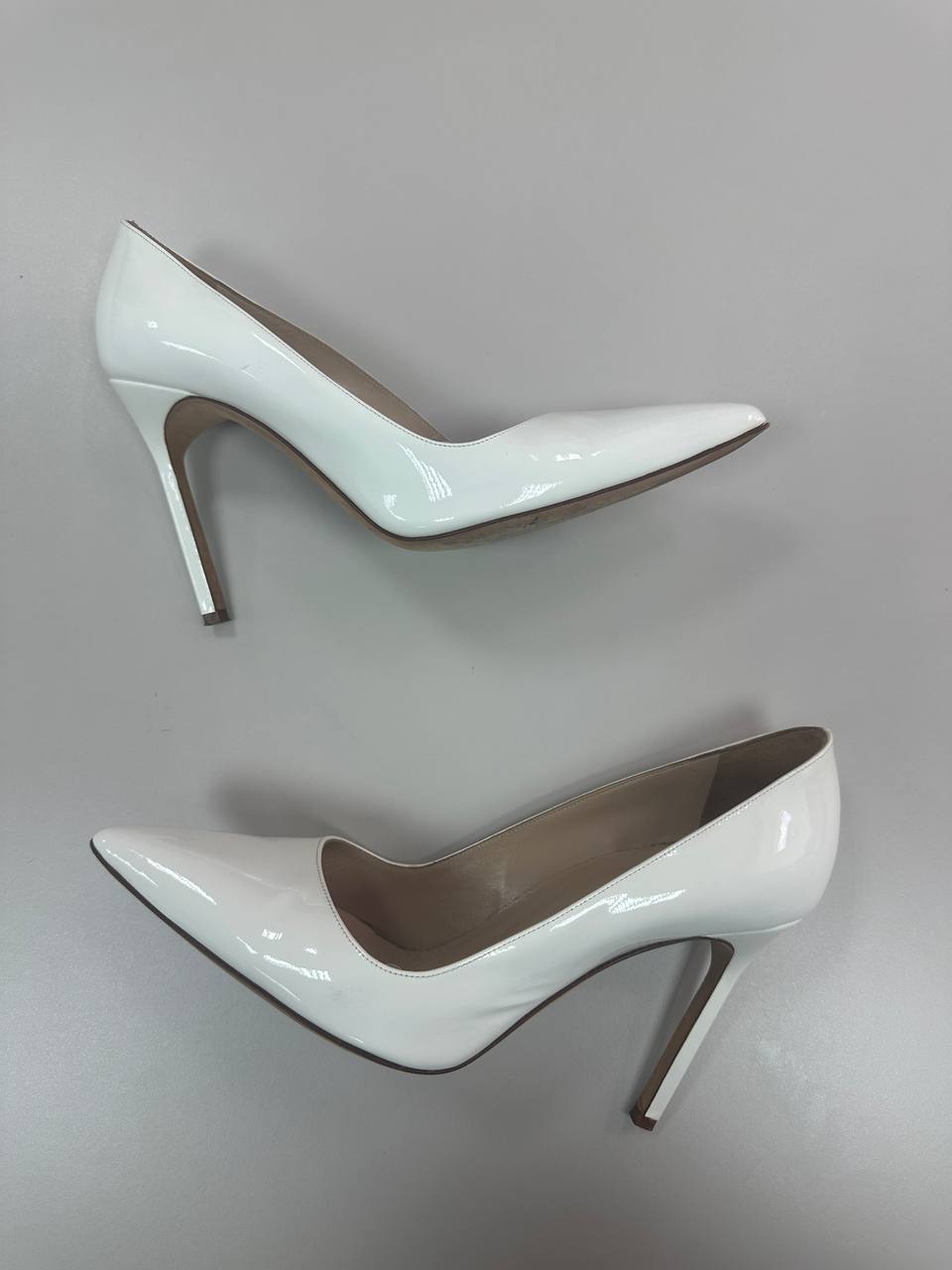 MANOLO BLAHNIK