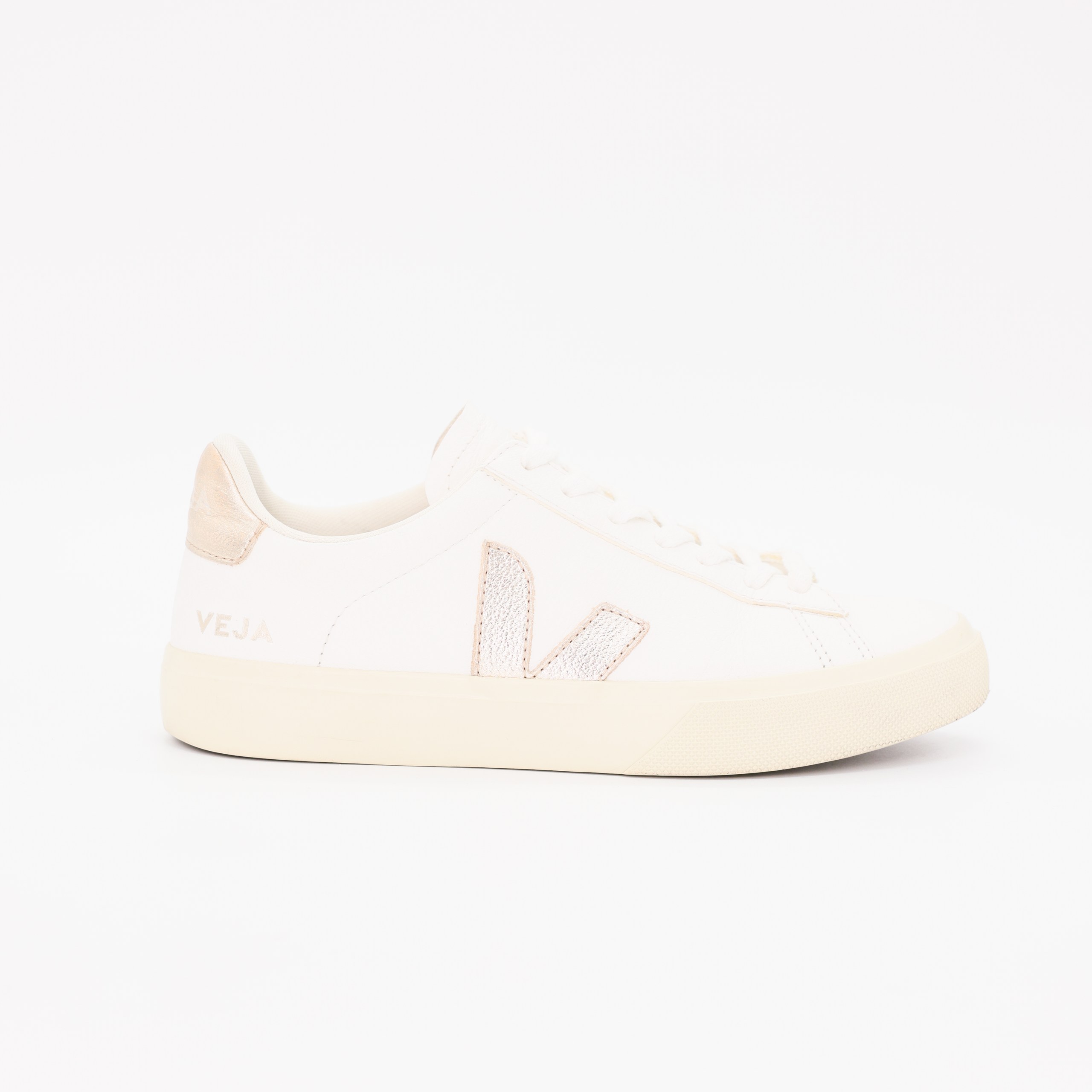 Кеды Veja 37 белая кожа, металлизированная розовая кожа пятка и лого. Коробка