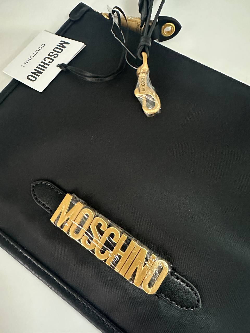 MOSCHINO