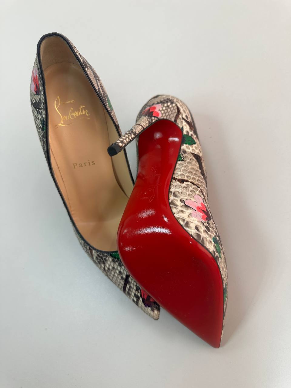 CHRISTIAN LOUBOUTIN