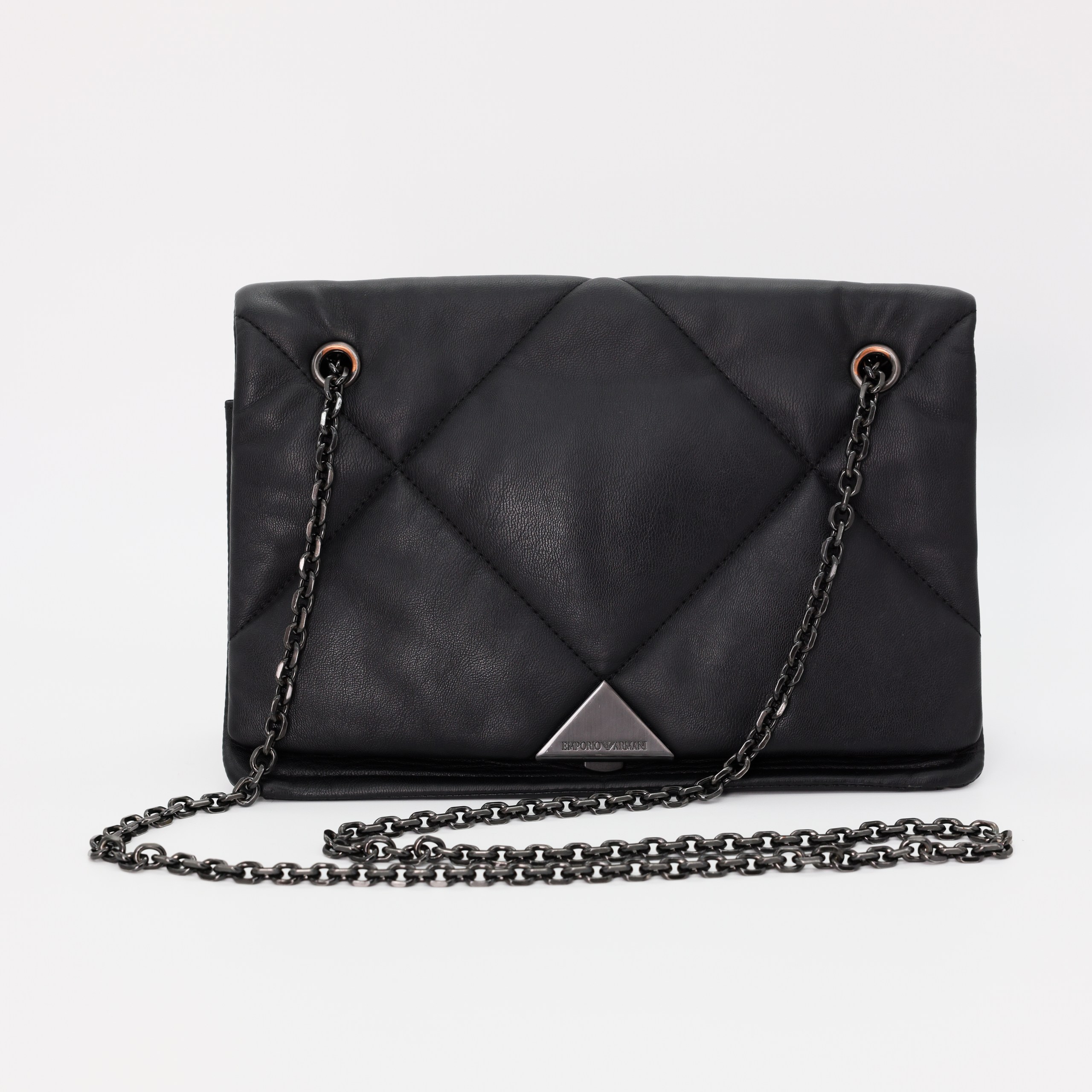 Сумка Emporio Armani черная кожа, прямоугольный дутик, черненный метал. Пыльник