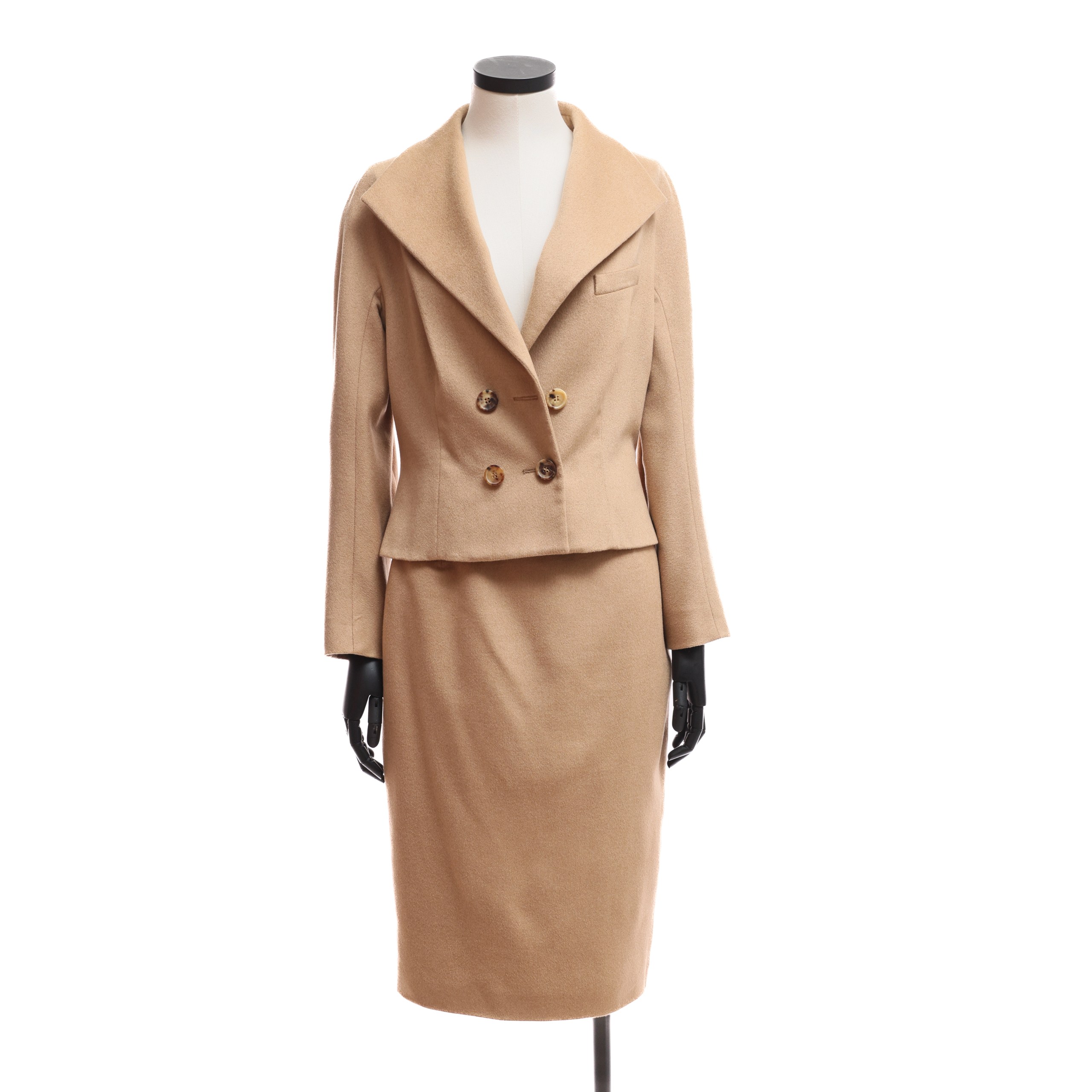 MAX MARA
