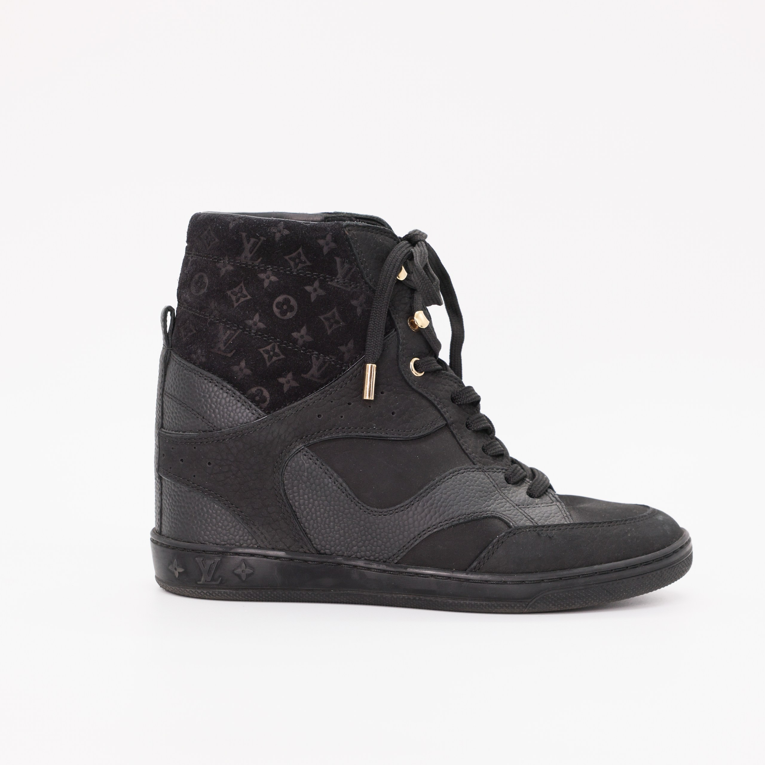 Хайтопы LOUIS VUITTON 36 Черный кожа матовая,шнуровка,монограмм по пяточке,пыльник